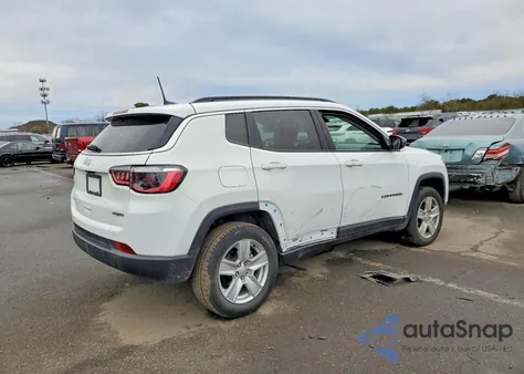 2022 Jeep Compass Latitude z USA, uszkodzony, nr VIN 3C4NJDBB5NT157333